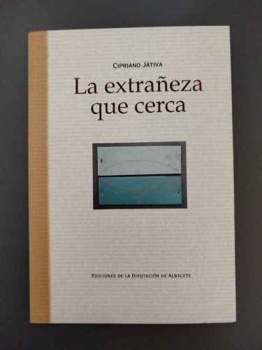 Portada del libro de La extrañeza que cerca