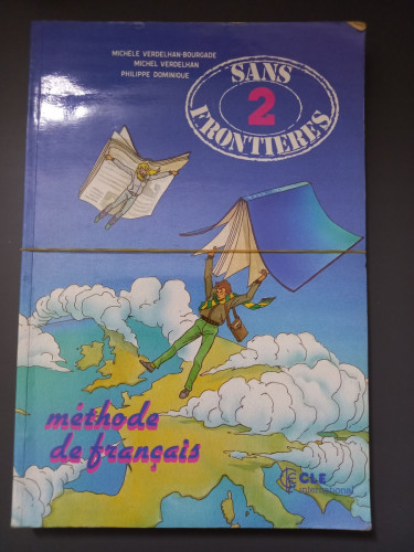 Portada del libro de Sans Frontieres 2. Méthode de français. Libro y Cuaderno de ejercicios y comentarios de texto.