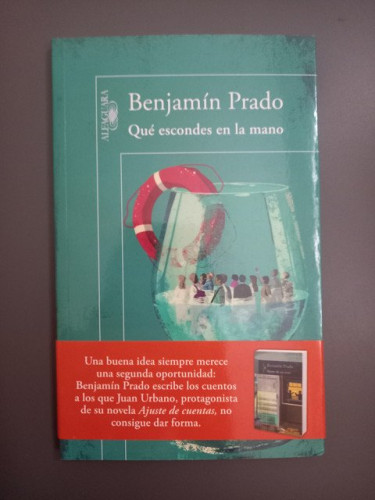 Portada del libro de (Dedicado por el autor) Qué escondes en la mano