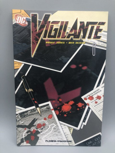 Portada del libro de El Vigilante. DC Cómics.