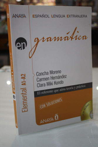 Portada del libro de Gramática. Nivel elemental A1-A2 con soluciones.- Contiene 2 CDs.