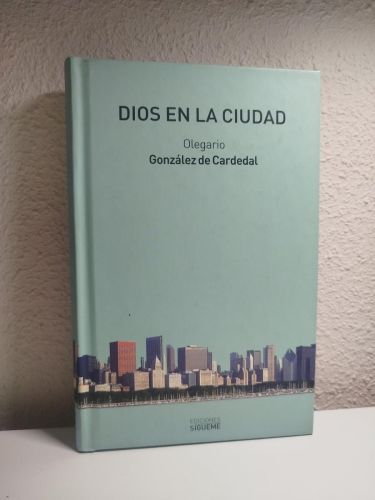 Portada del libro de Dios en la ciudad