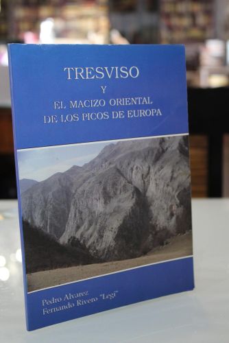 Portada del libro de Tresviso y el Macizo Oriental de los Picos de Europa