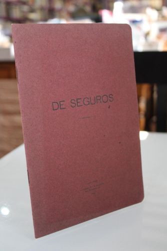 Portada del libro de Sobre seguros de incendios, la vida humana y riesgos del mar.