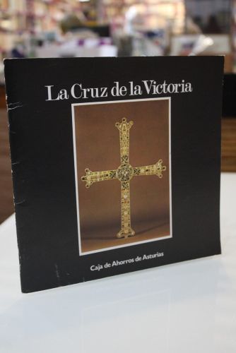 Portada del libro de La Cruz de la Victoria.