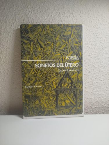 Portada del libro de Sonetos del Útero