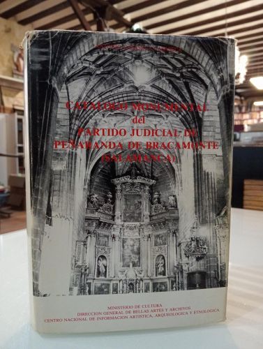 Portada del libro de (Dedicado por el autor) Catálogo monumental del partido judicial de Peñaranda de Bracamonte (Salamanca)
