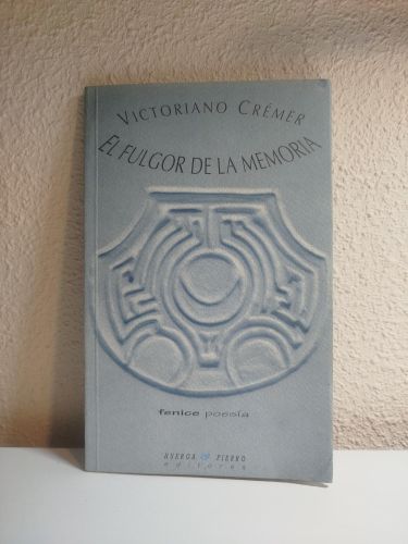 Portada del libro de El fulgor de la memoria