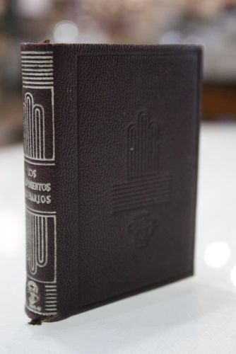 Portada del libro de Los movimientos literarios (Conceptos y antología.).- Aguilar, Crisol, Crisolín, 01.- 1ª Ed, 1948.