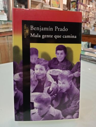 Portada del libro de Mala gente que camina [Dedicado]