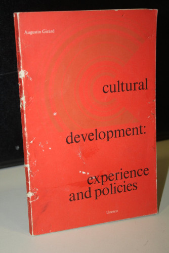 Portada del libro de Cultural development: experience and policies