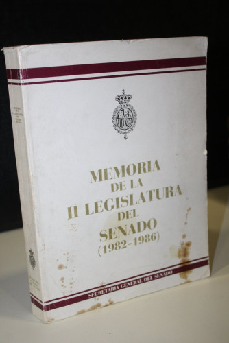 Portada del libro de Memoria de la II Legislatura del Senado. (1982-1986)