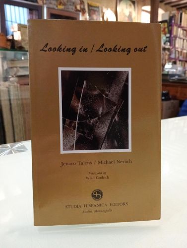 Portada del libro de Looking In, Looking Out [Dedicado]