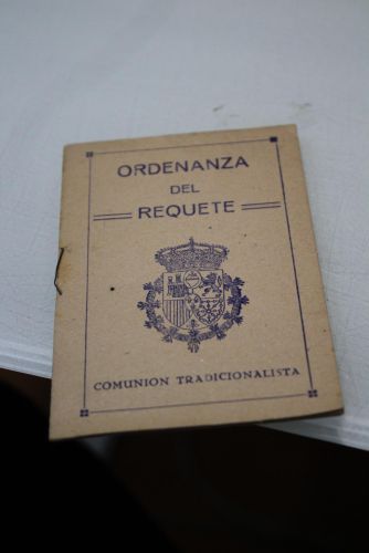 Portada del libro de Ordenanza del Requeté.- Comunión tradicionalista.