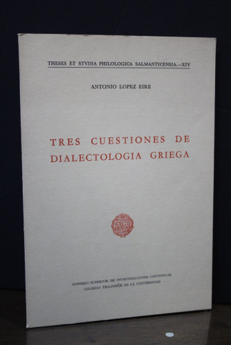 Portada del libro de Tres cuestiones de dialectología griega