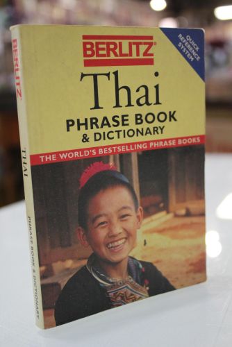 Portada del libro de Berlitz Thai Phrase Book & Dictionary