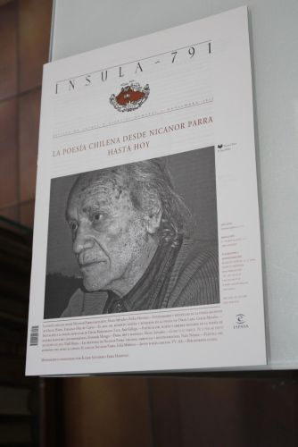 Portada del libro de Ínsula, 791. La poesía chilena desde Nicanor Parra hasta hoy. Noviembre 2012.