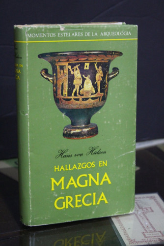 Portada del libro de Hallazgos en la Magna Grecia