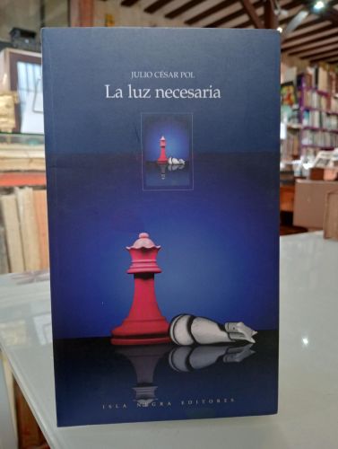 Portada del libro de La luz necesaria