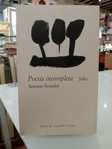 Portada del libro de Poesía incompleta