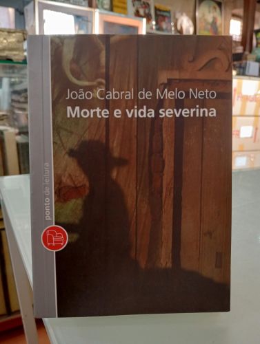 Portada del libro de Morte E Vida Severina