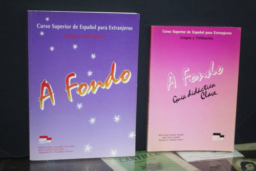 Portada del libro de A fondo. Curso Superior de Español para Extranjeros. Lengua y civilización. Libro del alumno + Guía...