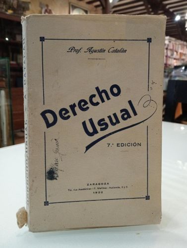 Portada del libro de Derecho Usual