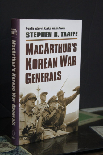 Portada del libro de MacArthur's Korean War Generals
