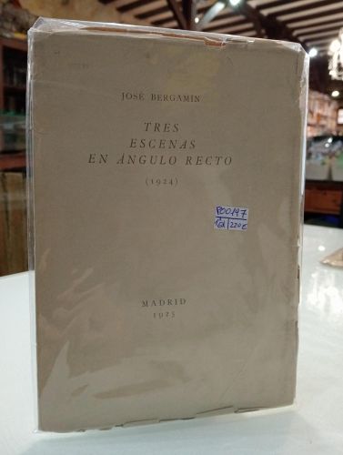 Portada del libro de Tres escenas en ángulo recto (1924)