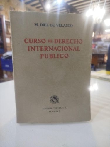 Portada del libro de Curso de Derecho Internacional Público. Tomo I.
